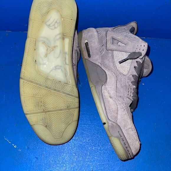 KAWS x NIKE AIR JORDAN RETRO IV 4 GREY 930155 003 SIZE 12 - Picture 6 of 12